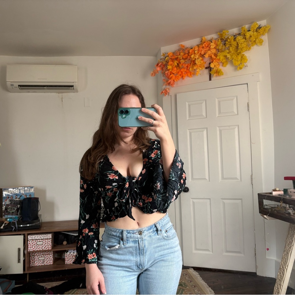 American Eagle Floral Black Tie-Front Top